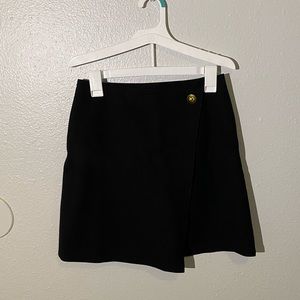 Black skirt
